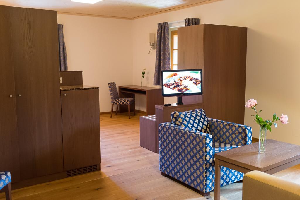 Hotel Stiftsschmiede Ossiach Chambre photo