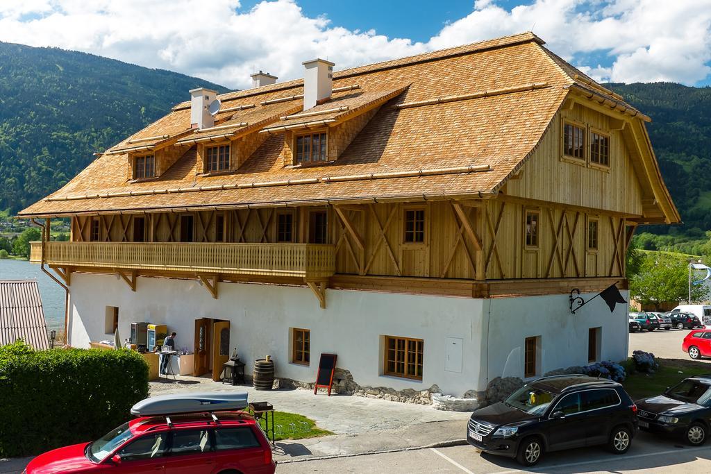 Hotel Stiftsschmiede Ossiach Extérieur photo