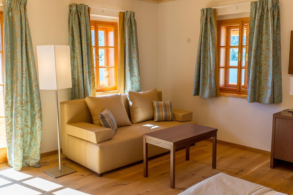 Hotel Stiftsschmiede Ossiach Chambre photo