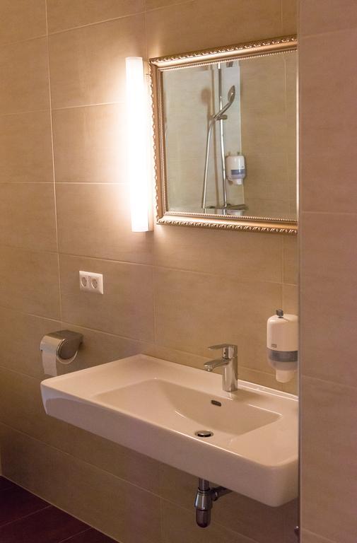 Hotel Stiftsschmiede Ossiach Chambre photo